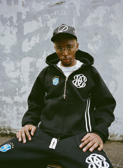 EMBROIDERED DENIM HAT