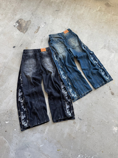 FLORAL ZIP JEANS